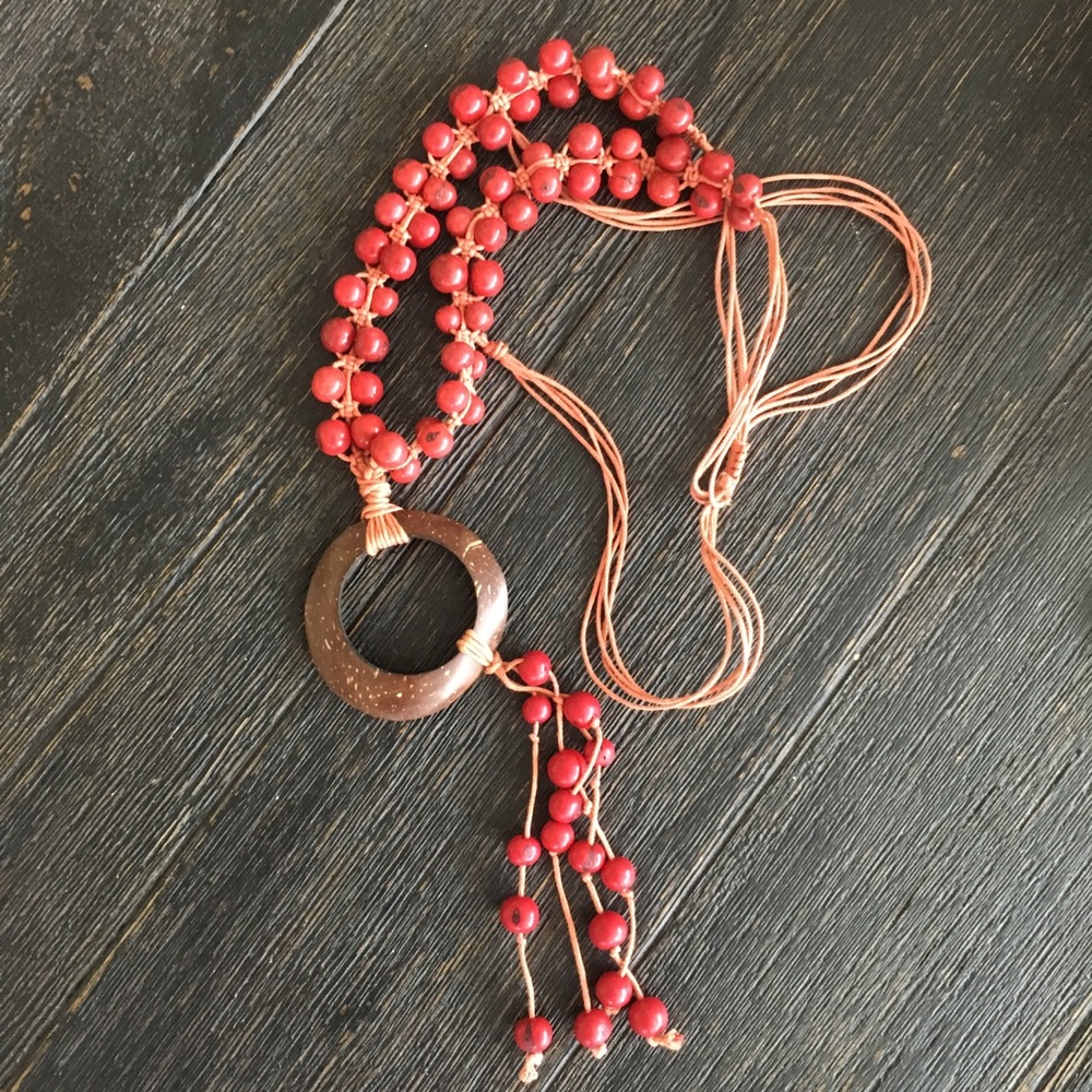 Necklace natural beads